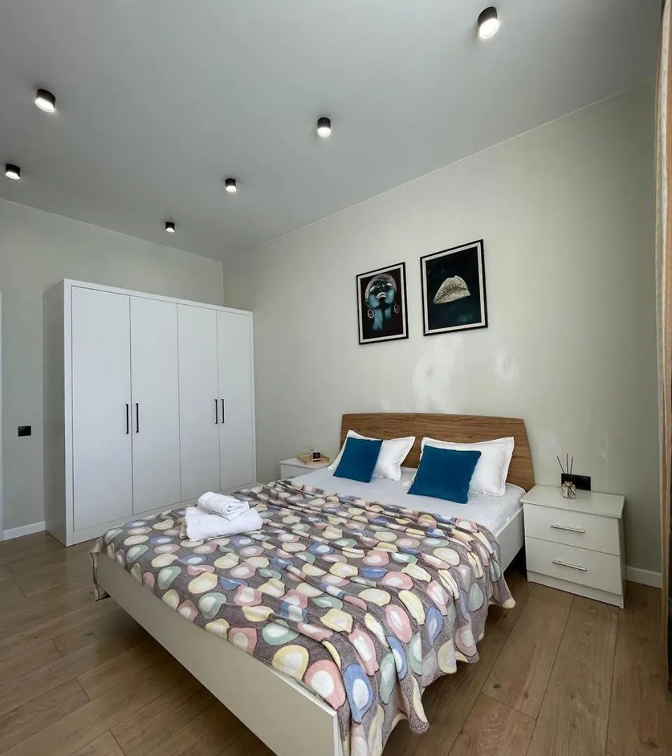 Alau Apartments Αστάνα